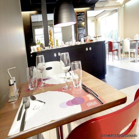 Campanile Lens Hotel Restaurante foto